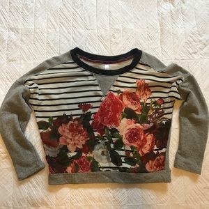 Pull over sweater